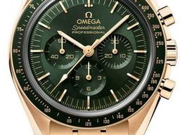 Omega Speedmaster Professional Moonwatch 310.60.42.50.10.001 (2026) - Green dial 42 mm Yellow Gold case