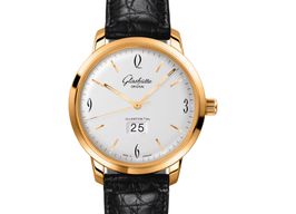 Glashütte Original Sixties Panorama Date 2-39-47-01-01-04 (2023) - Silver dial 42 mm Rose Gold case