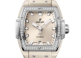 Hublot Spirit of Big Bang 665.CZ.891B.LR.1204 (2024) - Champagne dial 39 mm Ceramic case