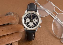 Breitling Navitimer D30022 (1995) - Black dial 38 mm Steel case