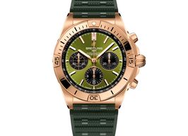 Breitling Chronomat 42 RB01344A1L1S1 (2025) - Green dial 42 mm Red Gold case