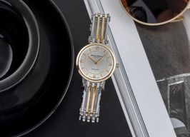 Bruno Söhnle Latina 17-23103-242 (2025) - Silver dial 25 mm Gold/Steel case