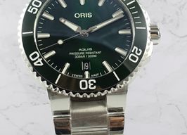 Oris Aquis Date 01 733 7766 4157 -