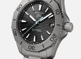 TAG Heuer Aquaracer WBP1180.BF0000 (2025) - Black dial 40 mm Titanium case