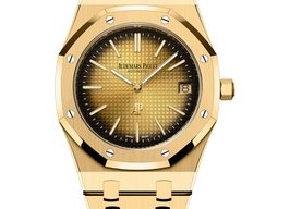 Audemars Piguet Royal Oak Jumbo 16202BA.OO.1240BA.02 (2025) - Champagne dial 39 mm Yellow Gold case