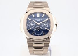 Patek Philippe Nautilus 5740/1G-001 -