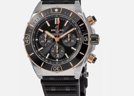 Breitling Chronomat UB0136251B1S1 (2025) - Zwart wijzerplaat 44mm Goud/Staal