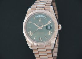 Rolex Day-Date 40 228235 (2021) - Green dial 40 mm Rose Gold case