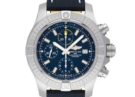 Breitling Avenger A13317101C1X1 (2023) - Blauw wijzerplaat 45mm Staal