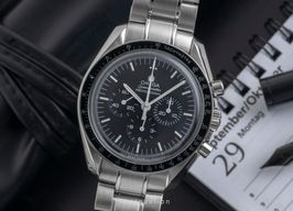 Omega Speedmaster Professional Moonwatch 311.30.42.30.01.005 (Unknown (random serial)) - Black dial 42 mm Steel case