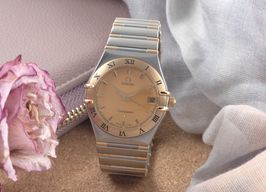 Omega Constellation 1212.10.00 (1998) - Champagne wijzerplaat 34mm Goud/Staal