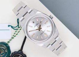 Rolex Oyster Perpetual 41 124300 (2021) - Zilver wijzerplaat 41mm Staal