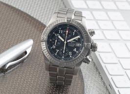 Breitling Avenger E13360 -