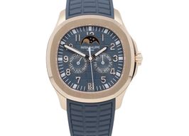 Patek Philippe Aquanaut 5261R-001 (2023) - Blue dial 40 mm Rose Gold case