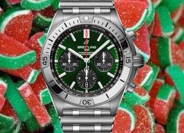 Breitling Chronomat 42 AB0134101L1A1 (2024) - Groen wijzerplaat 42mm Staal