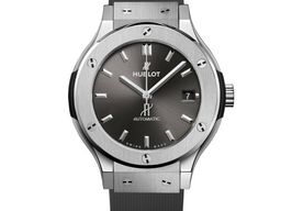Hublot Classic Fusion Racing Grey 565.NX.7071.RX (2025) - Grey dial 38 mm Titanium case