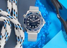 Omega Seamaster Diver 300 M 210.30.42.20.03.002 (Onbekend (willekeurig serienummer)) - Blauw wijzerplaat 42mm Staal