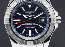 Breitling Avenger II GMT A32390 (2020) - Pearl dial 43 mm Steel case