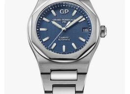 Girard-Perregaux Laureato 81010-11-431-11A (2024) - Blue dial 42 mm Steel case