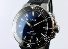 Oris Aquis Date 01 733 7730 4135-07 4 24 64EB (2025) - Blauw wijzerplaat 44mm Staal