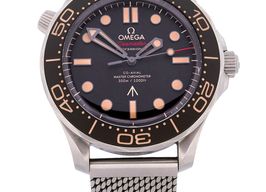Omega Seamaster Diver 300 M 210.90.42.20.01.001 (2021) - Brown dial 42 mm Titanium case