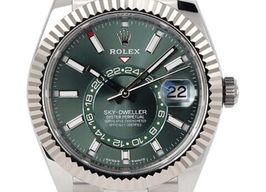 Rolex Sky-Dweller 336934 (2026) - Green dial 42 mm Gold/Steel case