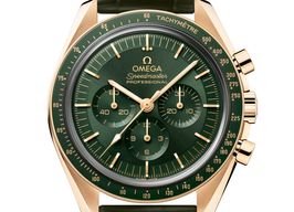 Omega Speedmaster Professional Moonwatch 310.63.42.50.10.001 (2024) - Green dial 42 mm Yellow Gold case