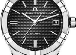 Maurice Lacroix Aikon AI6007-SS000-330-2 -