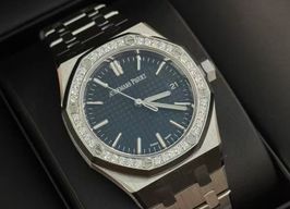 Audemars Piguet Royal Oak Selfwinding 15551ST.ZZ.1356ST.05 (2025) - Blue dial 37 mm Steel case