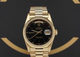 Rolex Day-Date 36 18238 (1989) - Black dial 36 mm Yellow Gold case