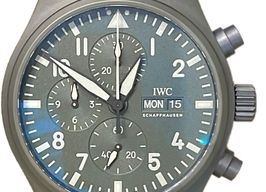 IWC Pilot Chronograph Top Gun IW389106 (2024) - Groen wijzerplaat 45mm Titanium