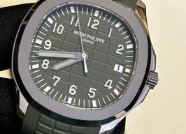 Patek Philippe Aquanaut 5168G-010 (2025) - Green dial 42 mm White Gold case