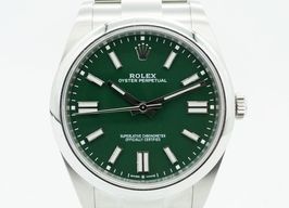 Rolex Oyster Perpetual 124300 (2022) - Green dial 41 mm Steel case