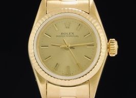Rolex Oyster Perpetual 26 67198 (1990) - White dial 26 mm Yellow Gold case