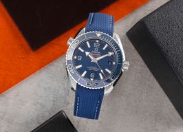 Omega Seamaster Planet Ocean 215.33.40.20.03.001 (2016) - Blue dial 40 mm Steel case