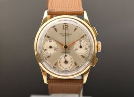 Universal Genève Compax 12494/1 (1955) - 35mm Geelgoud