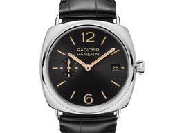 Panerai Radiomir PAM01572 (2025) - Black dial 40 mm Steel case