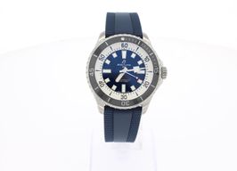 Breitling Superocean 44 A17376211C1S1 (2025) - Blue dial 44 mm Steel case