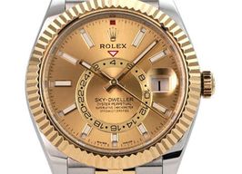 Rolex Sky-Dweller 326933 (2023) - Champagne wijzerplaat 42mm Staal