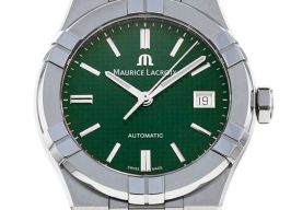 Maurice Lacroix Aikon AI6007-SS002-630-1 (2023) - Groen wijzerplaat 39mm Staal