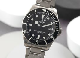 Tudor Pelagos 25500TN (Unknown (random serial)) - Black dial 42 mm Titanium case