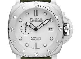 Panerai Submersible PAM01595 (2026) - White dial 44 mm Steel case