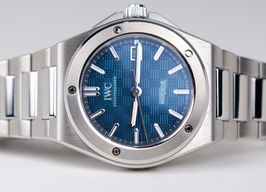 IWC Ingenieur Automatic IW328903 (2026) - Blauw wijzerplaat 40mm Staal