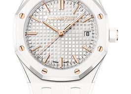 Audemars Piguet Royal Oak Selfwinding 77350CB.OO.1266CB.01 (2025) - White dial 34 mm Ceramic case