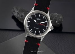 Sinn 556 556.0106 (Unknown (random serial)) - Black dial 39 mm Steel case
