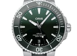 Oris Aquis Date 01 733 7732 4157-07 8 21 05PEB (2023) - Green dial 40 mm Steel case