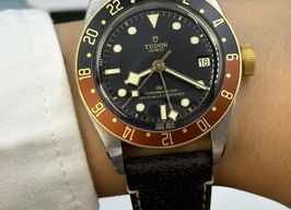 Tudor Black Bay 79833MN -