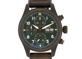 IWC Pilot Spitfire Chronograph IW387902 (2020) - Groen wijzerplaat 41mm Brons