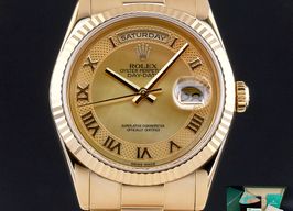 Rolex Day-Date 36 118238 (2000) - Champagne wijzerplaat 36mm Geelgoud