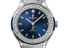 Hublot Classic Fusion Blue 565.NX.7170.RX.1204 -